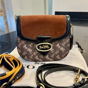 Coach Kat Saddle Bag 20 with Horse and Carriage print